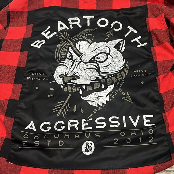 Beartooth Flannel with Back Patch M - Picture 9 of 10